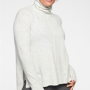 Athleta Transit Turtleneck Sweater - Heather Light Grey